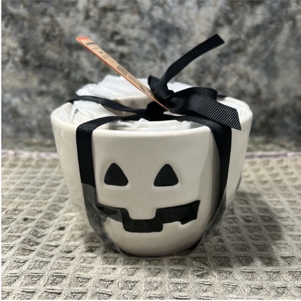 NWT Rae Dunn x Peanuts Snoopy Halloween Measuring Cups Set